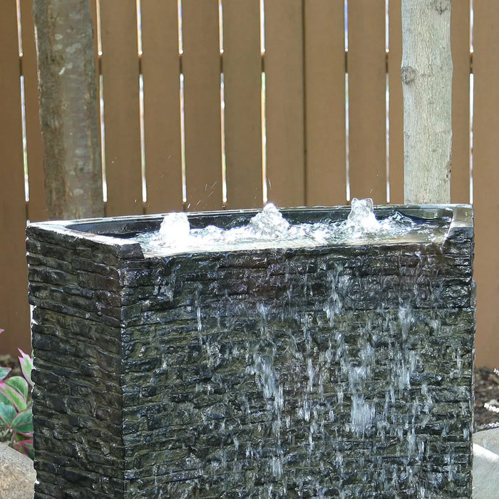 Front-Spill Curved Stacked Slate Wall Topper